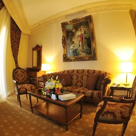 Serenada Golden Palace - Boutique Hotel Beirut Room photo