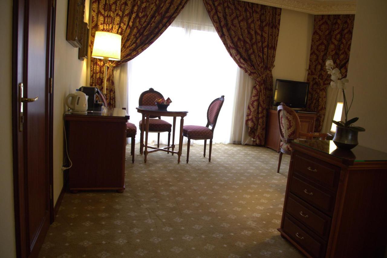 Serenada Golden Palace - Boutique 4* Beirut
