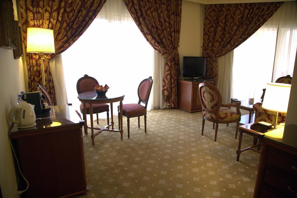 Serenada Golden Palace - Boutique Beirut
