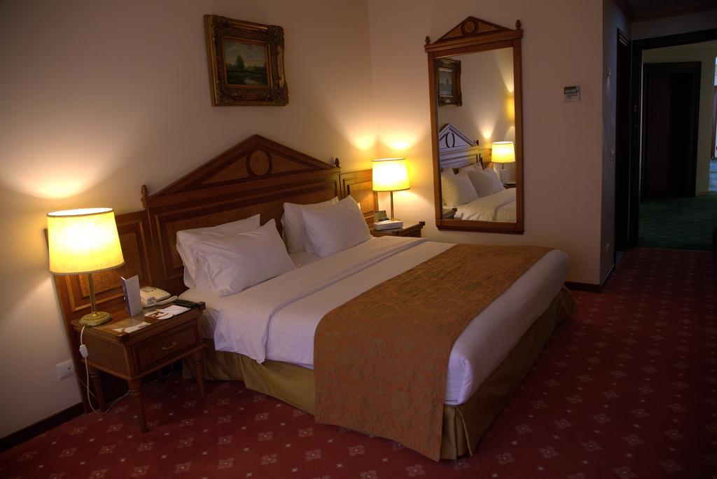 Serenada Golden Palace - Boutique