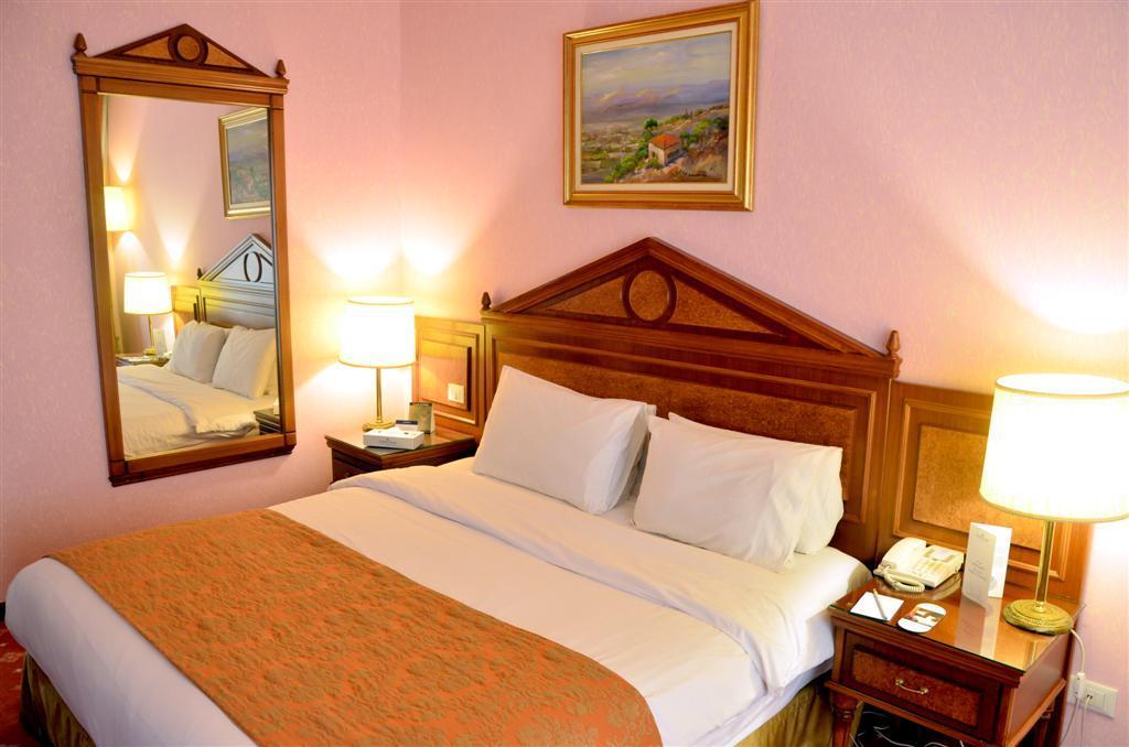 Serenada Golden Palace - Boutique 4*